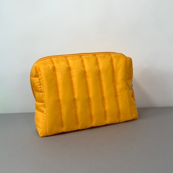 Sol de Janeiro Travel Cosmetic Make-up Bag with Zipper. - Picture 7 of 8